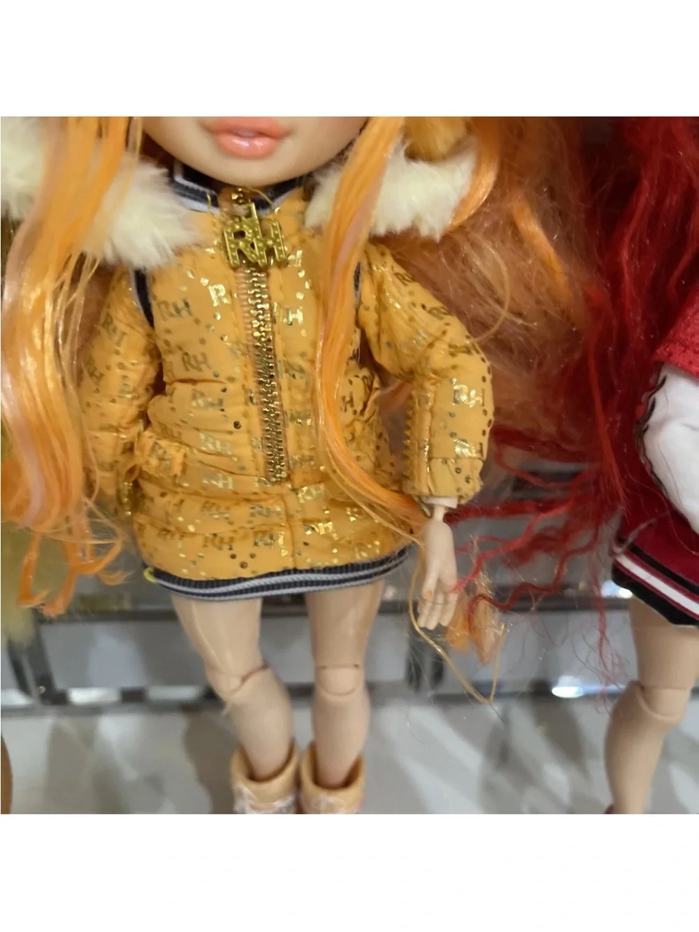 Rainbow High Doll - Cheerleader Sunny Madison Rowan Winter Break GREAT